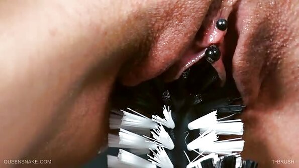 Inked pornstar Anna Bell Peaks dianggo kontol ing POV saru