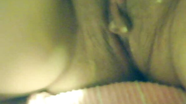 Deepthroating Asian girl menehi wong akses kanggo dheweke cunt