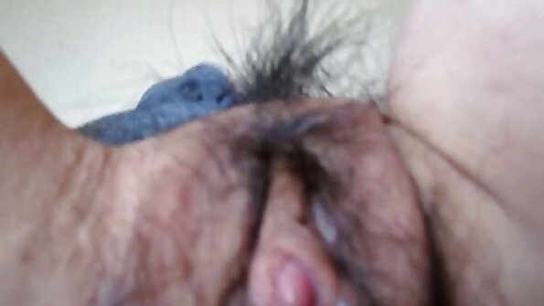 Cute rusia pitik jago swallower bajingan hard ing dheweke direndhem cunt