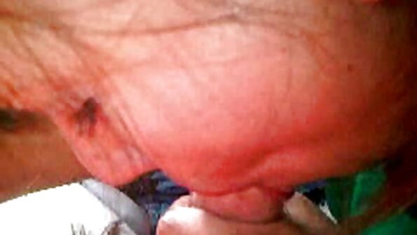 Girl pumped tushy kanggo katon sexier lan makarya ing instruktur