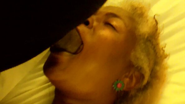 Cuckold tresna kanggo nonton bojone bajingan dening liyane kandang jaran